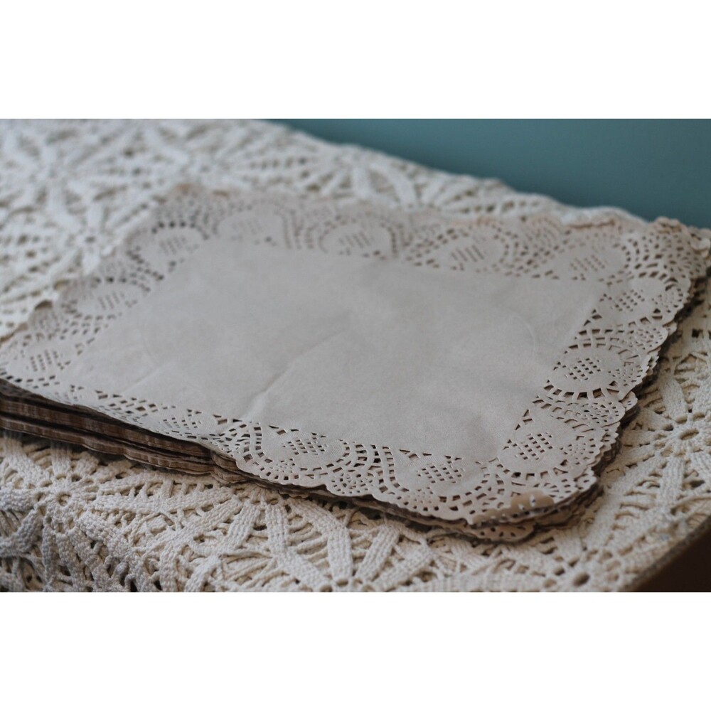 About 60 Pcs Paper 15.5"x12" Rectangle Placemats Food Grade Lace Paper Doilies
